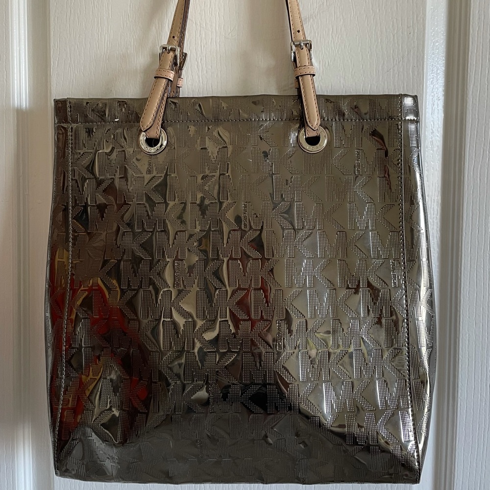 Michael Kors monogram/metallic tote